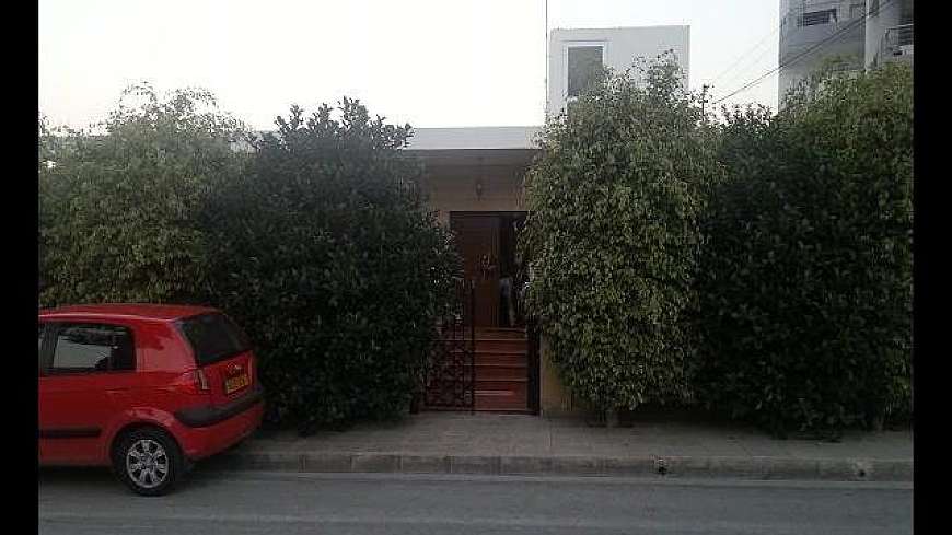 Одноэтажный дом на продажу в Никосии-Строволос.