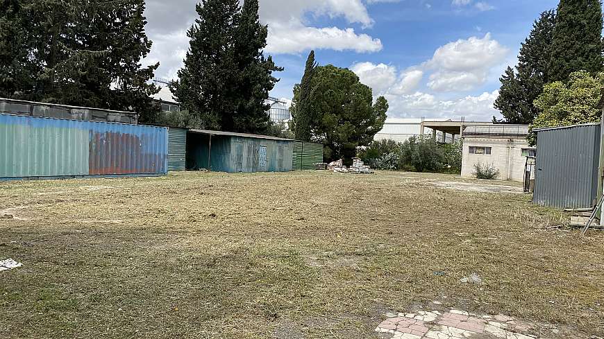 Warehouse for sale/Industrial zone of Aradhippou
