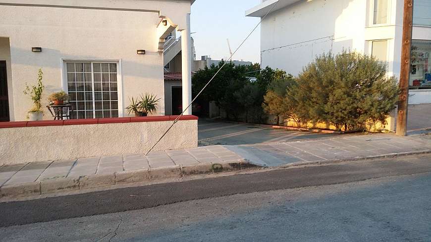3 bdrm detached house/Nicosia Road