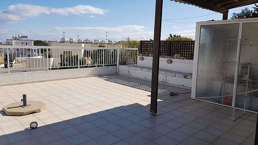 Huge 3 Bedroom Apartment in Paralimni (Near Metro) WITH SHARE OF LAND