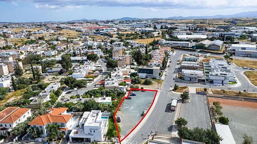 Residential field in Latsia, Nicosia