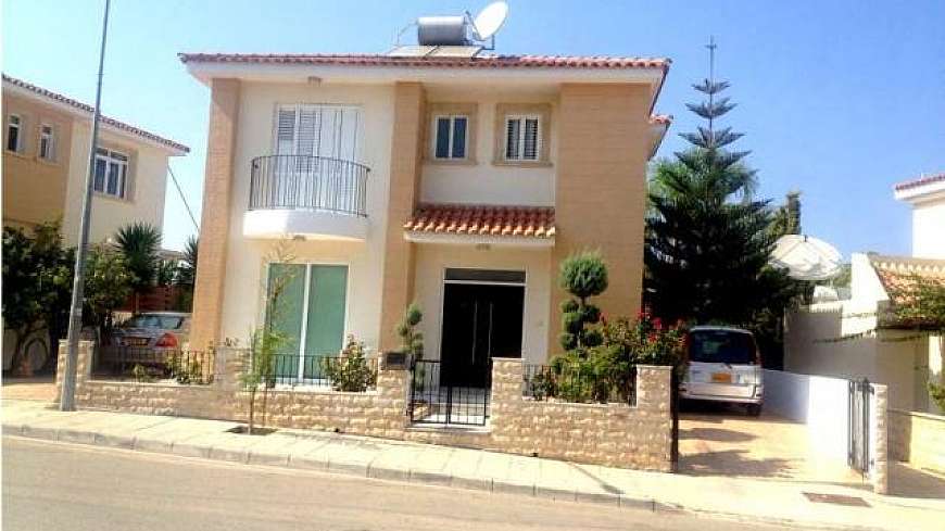**SPECIAL OFFER** BEAUTIFUL 5 BEDROOM SEA-FRONT VILLA IN PROTARAS NEAR FIG TREE BAY (FROM €2,600,000 NOW €2,100,000)