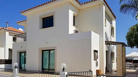 **SPECIAL OFFER – FROM €350,000 NOW €320,000** 4 BEDROOM VILLA IN KAPPARIS WITH TITLE DEEDS